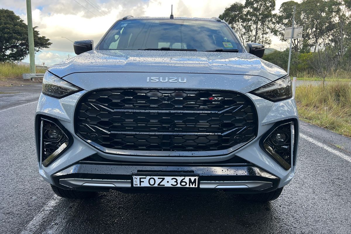 2024 Isuzu MU-X X-TERRAIN