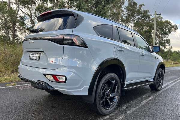 2024 Isuzu MU-X X-TERRAIN