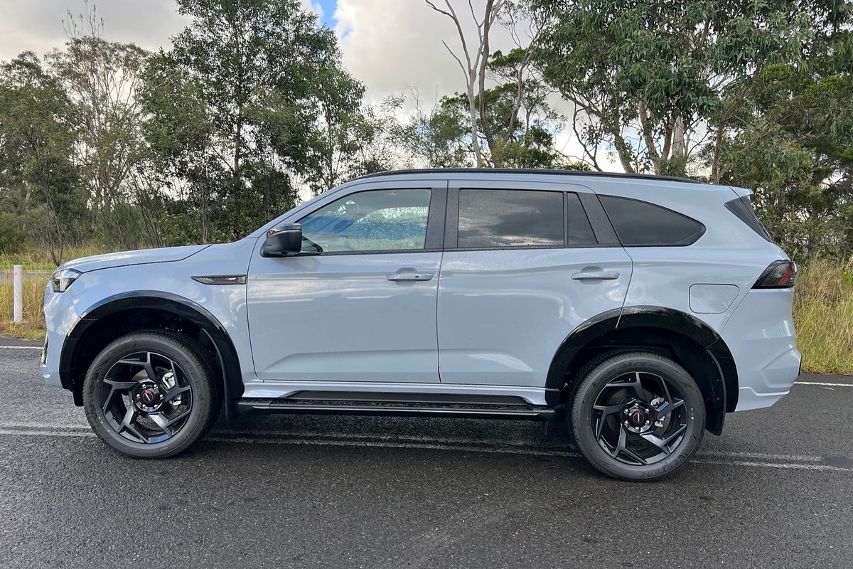 2024 Isuzu MU-X X-TERRAIN