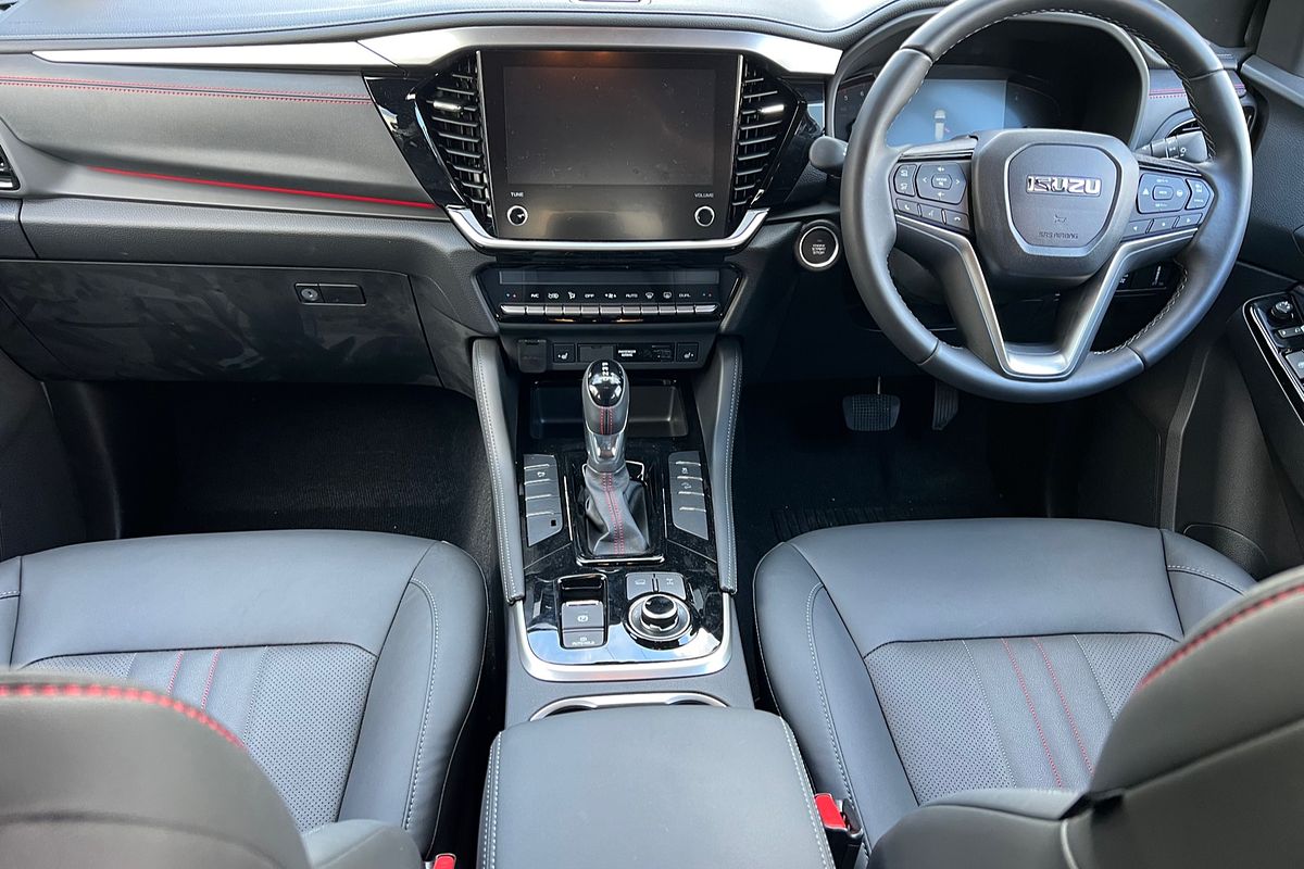 2024 Isuzu MU-X X-TERRAIN