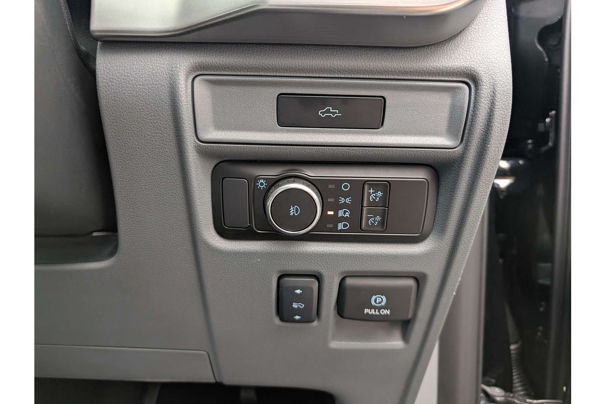 2023 Ford F-150 Lariat 4X4 LWB
