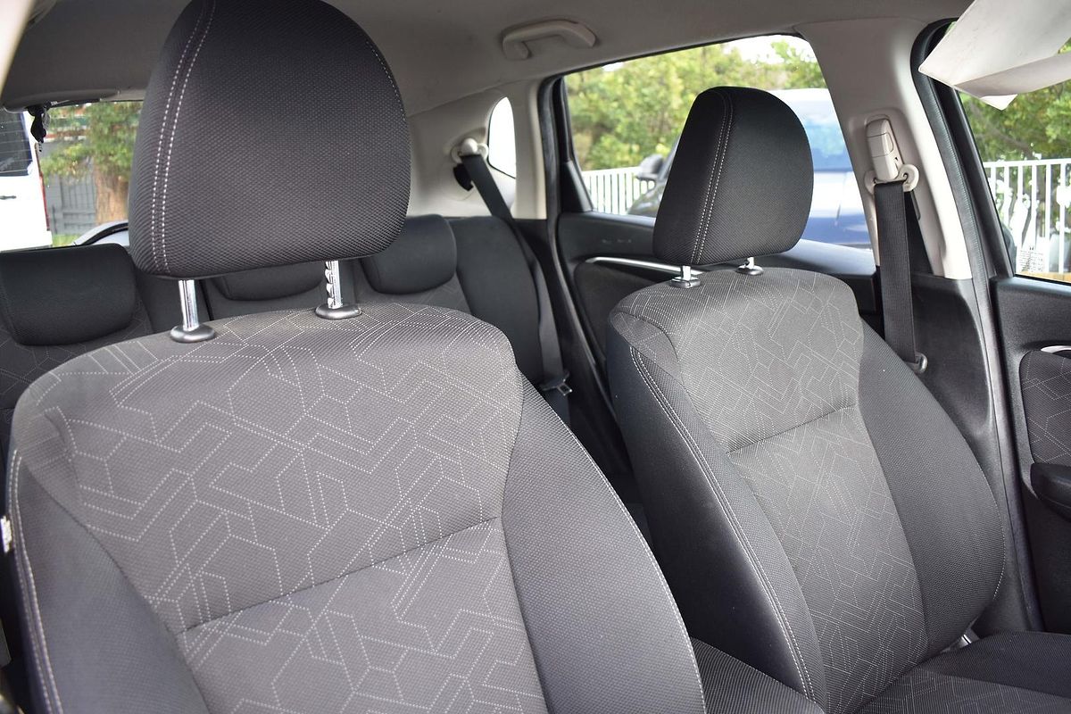 2015 Honda Jazz VTi-S GF
