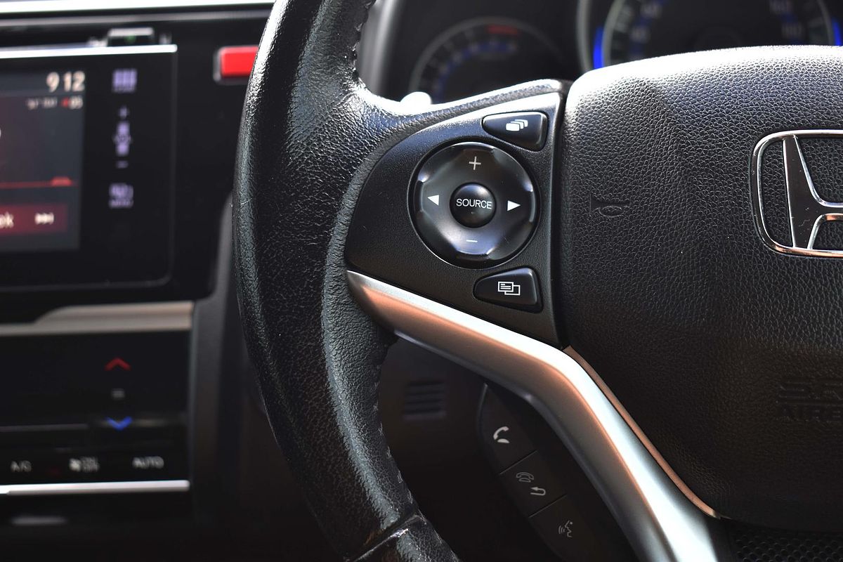 2015 Honda Jazz VTi-S GF
