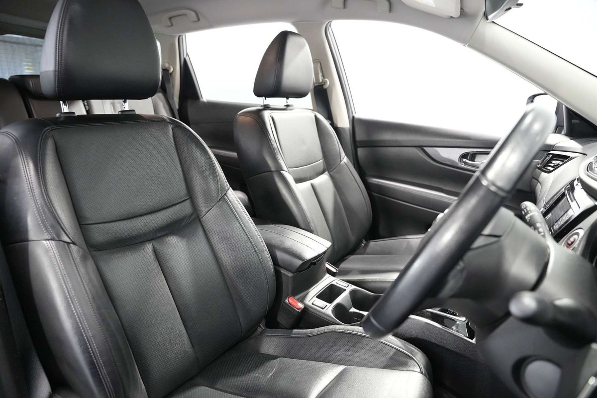 2022 Nissan X-TRAIL ST T32