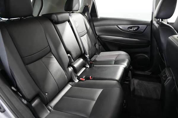2022 Nissan X-TRAIL ST T32