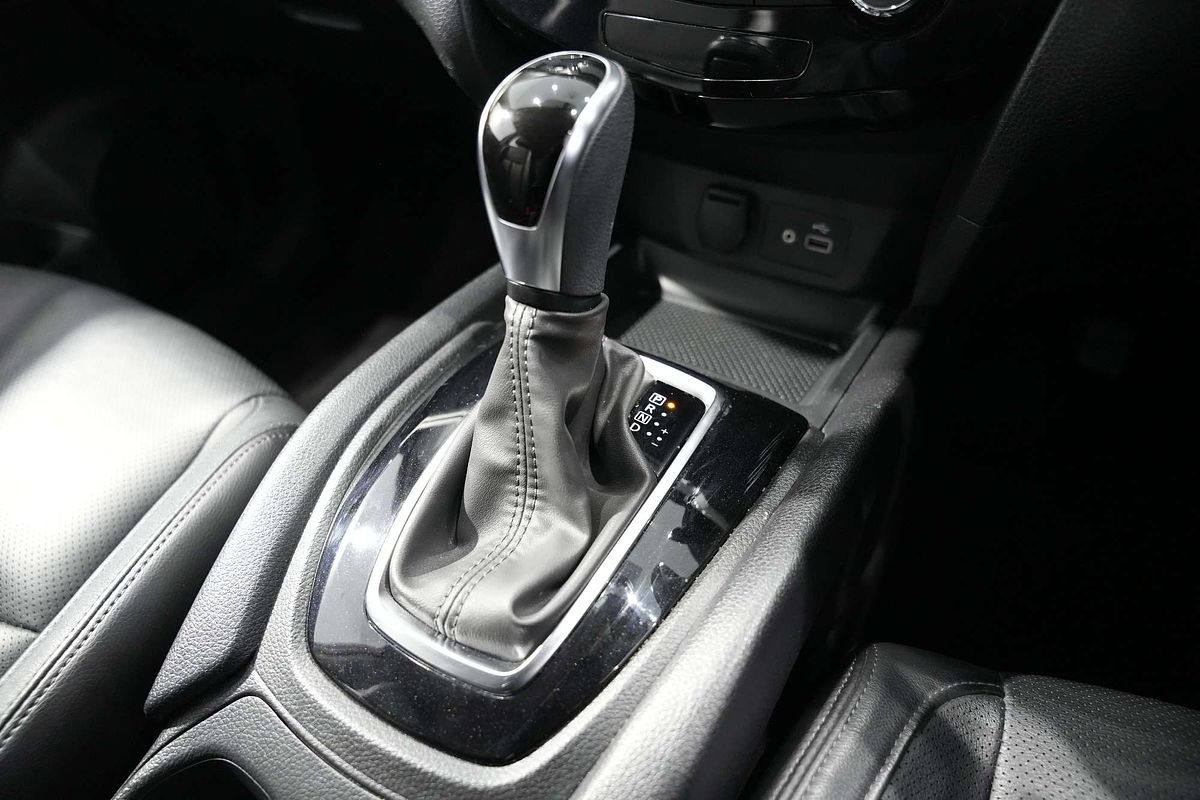 2022 Nissan X-TRAIL ST T32