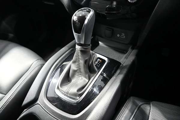 2022 Nissan X-TRAIL ST T32