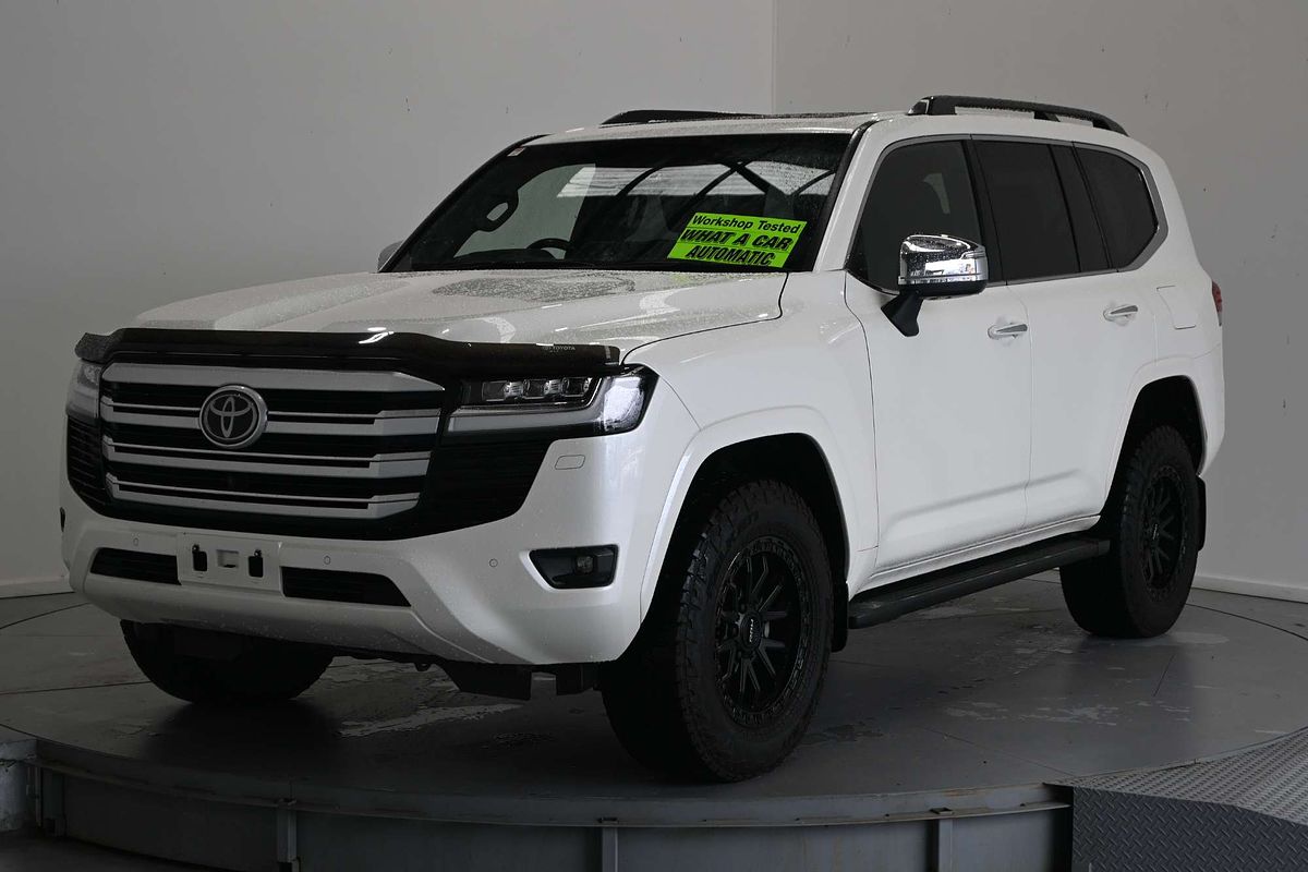 2021 Toyota Landcruiser Sahara FJA300R