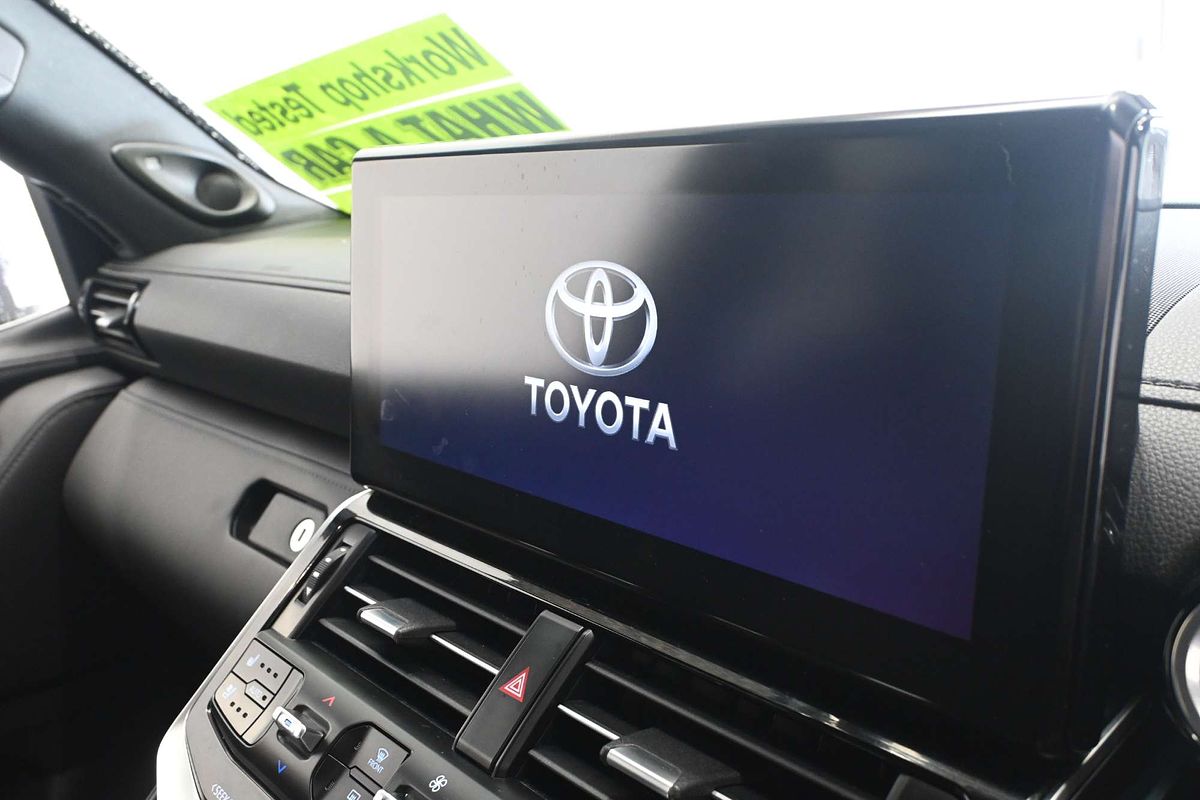 2021 Toyota Landcruiser Sahara FJA300R