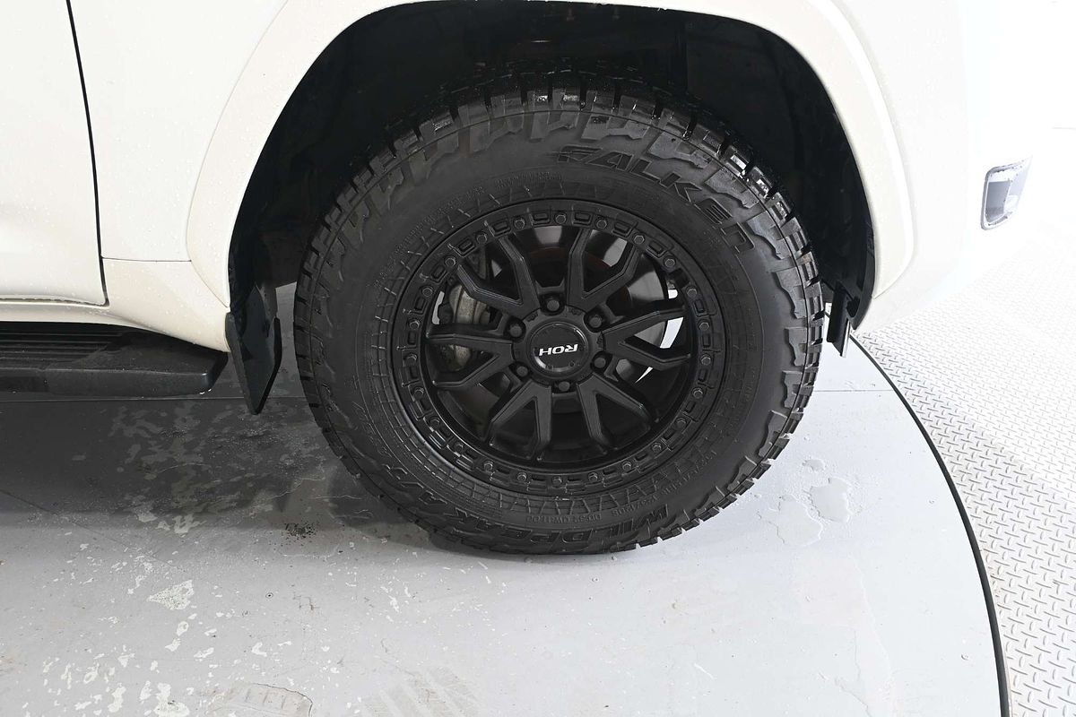 2021 Toyota Landcruiser Sahara FJA300R
