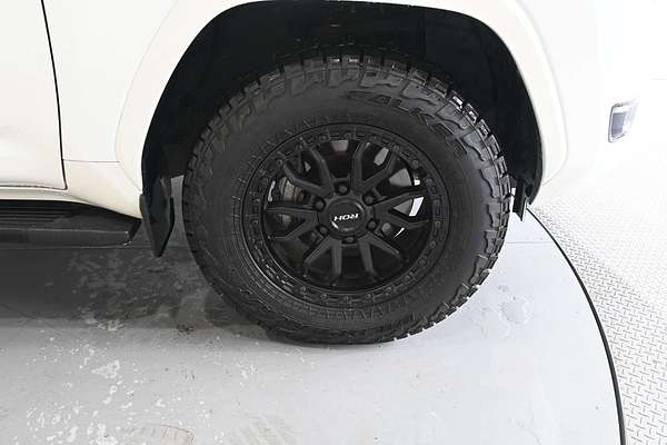 2021 Toyota Landcruiser Sahara FJA300R