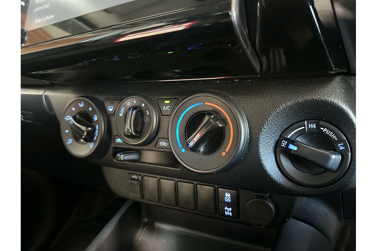 2021 Toyota Hilux SR GUN126R 4X4