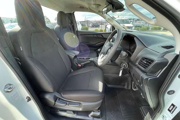 2025 Isuzu D-MAX SX High Ride Rear Wheel Drive