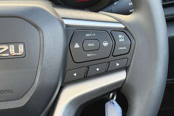 2025 Isuzu D-MAX SX High Ride Rear Wheel Drive