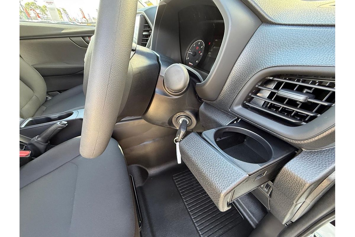 2025 Isuzu D-MAX SX High Ride Rear Wheel Drive