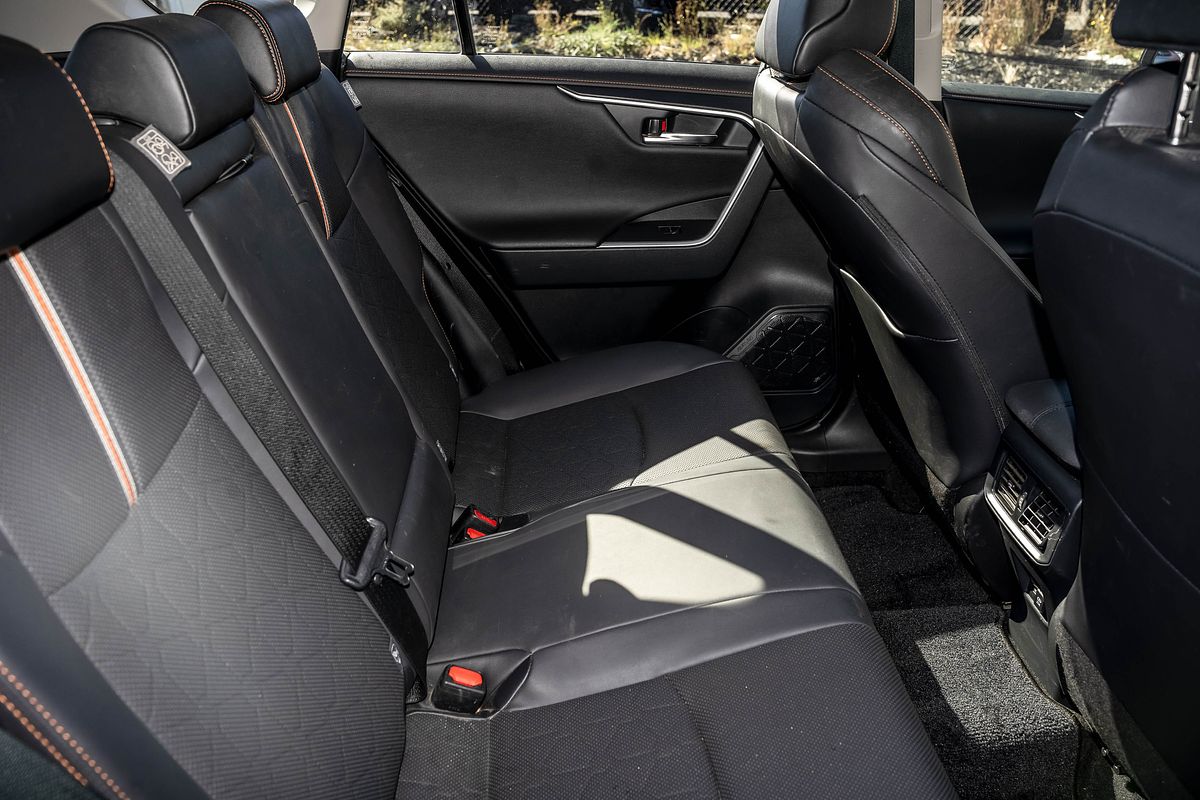 2022 Toyota RAV4 Edge AXAA54R