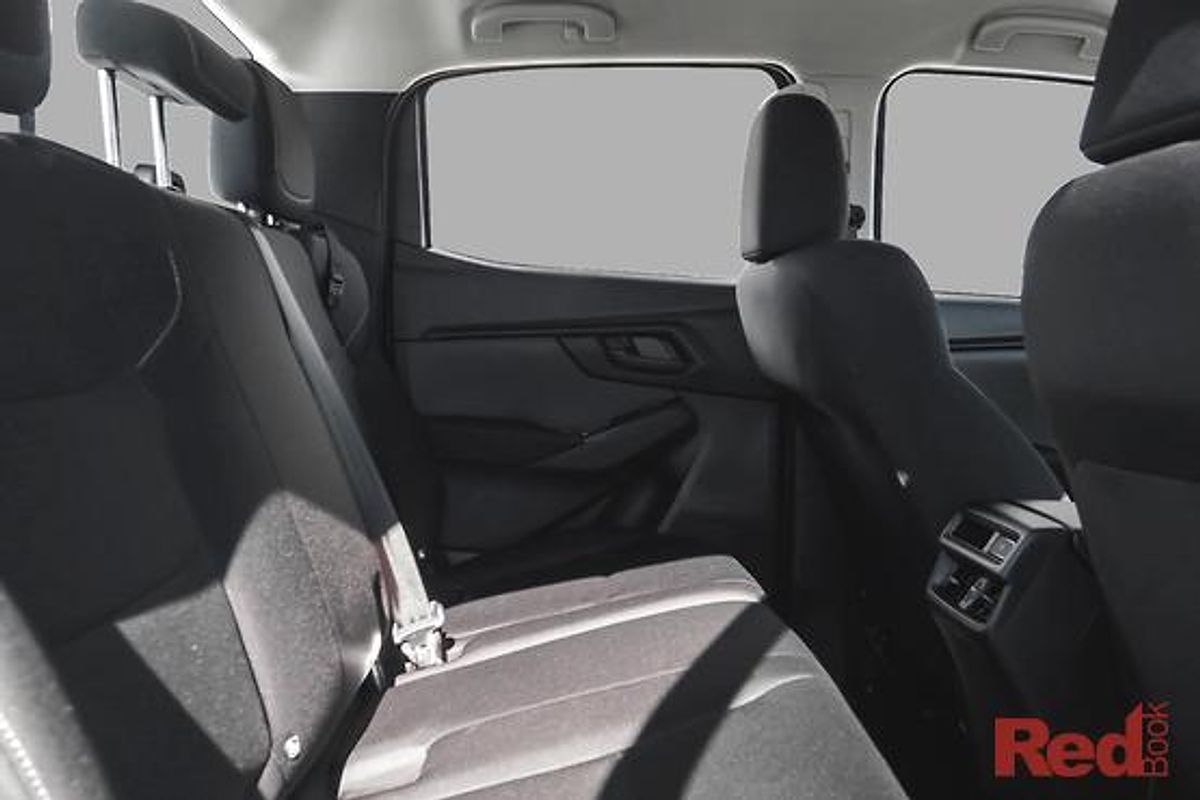 2025 Isuzu D-MAX SX High Ride Rear Wheel Drive