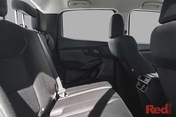 2025 Isuzu D-MAX SX High Ride Rear Wheel Drive