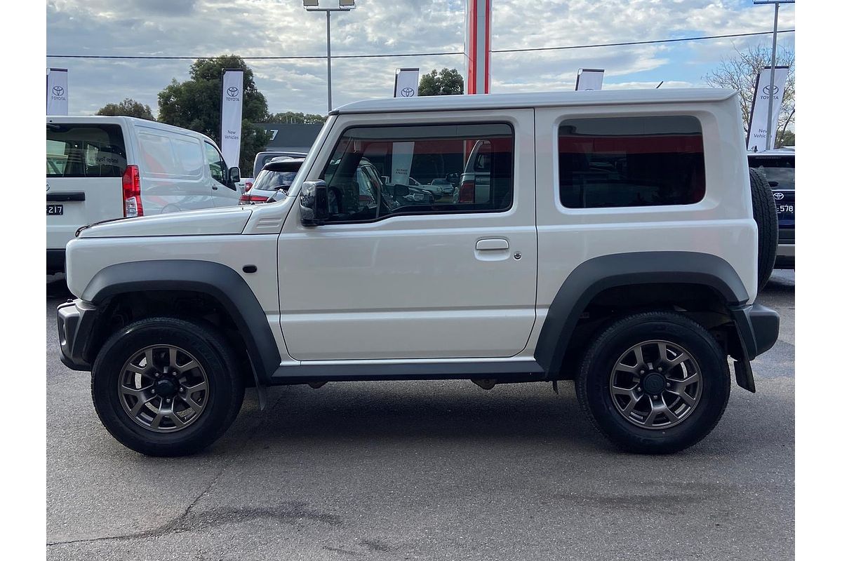 2022 Suzuki Jimny GLX GJ