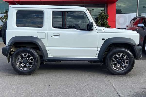 2022 Suzuki Jimny GLX GJ