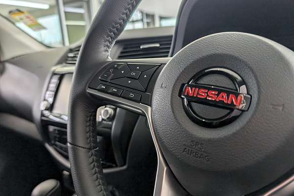 2025 Nissan Navara PRO-4X D23 4X4