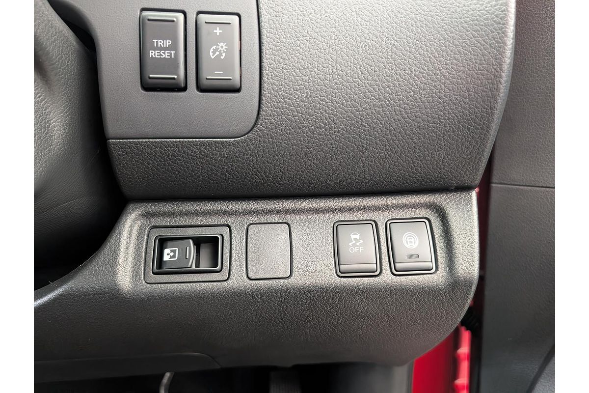2025 Nissan Navara PRO-4X D23 4X4