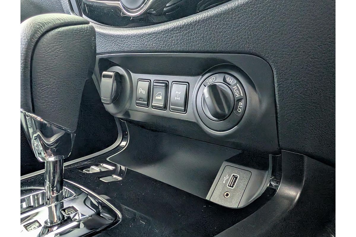 2025 Nissan Navara PRO-4X D23 4X4