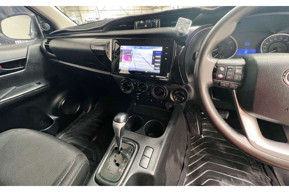 2015 Toyota Hilux SR GUN126R 4X4