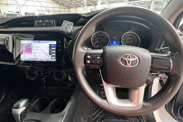 2015 Toyota Hilux SR GUN126R 4X4