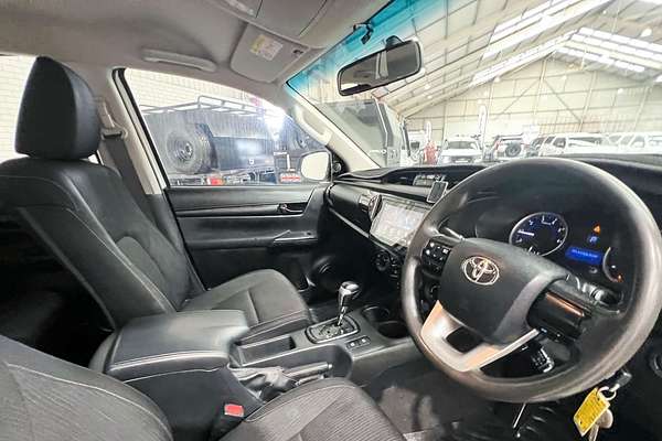 2015 Toyota Hilux SR GUN126R 4X4