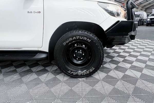 2015 Toyota Hilux SR GUN126R 4X4
