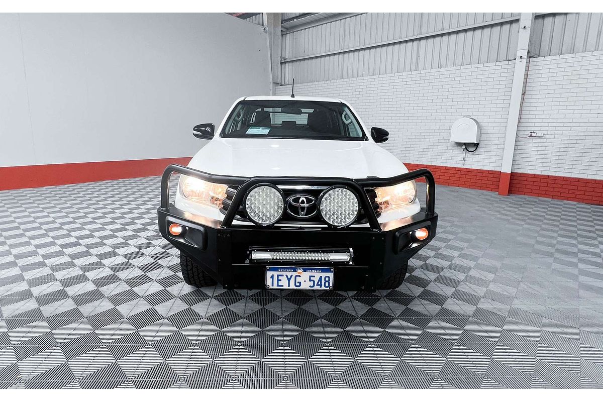 2015 Toyota Hilux SR GUN126R 4X4
