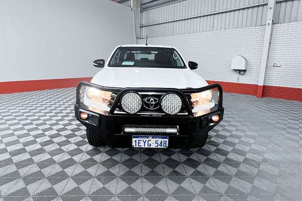 2015 Toyota Hilux SR GUN126R 4X4