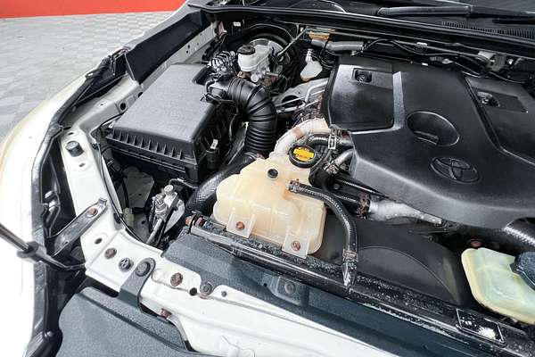 2015 Toyota Hilux SR GUN126R 4X4