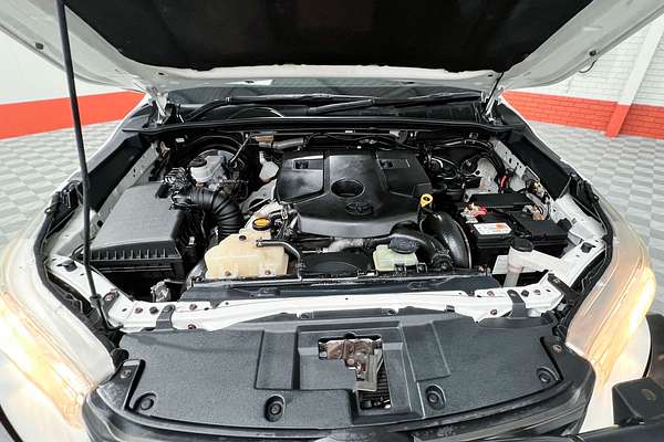 2015 Toyota Hilux SR GUN126R 4X4