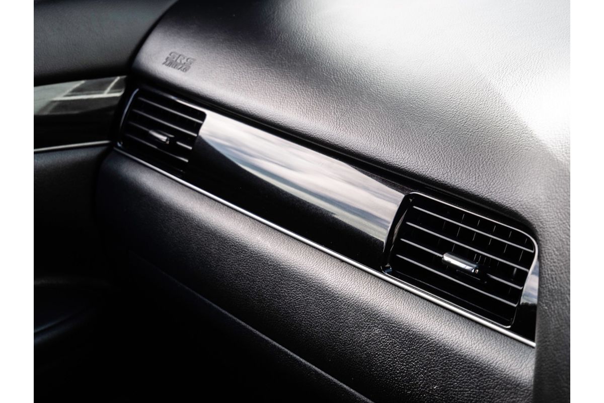 2019 Mitsubishi Outlander Black Edition ZL