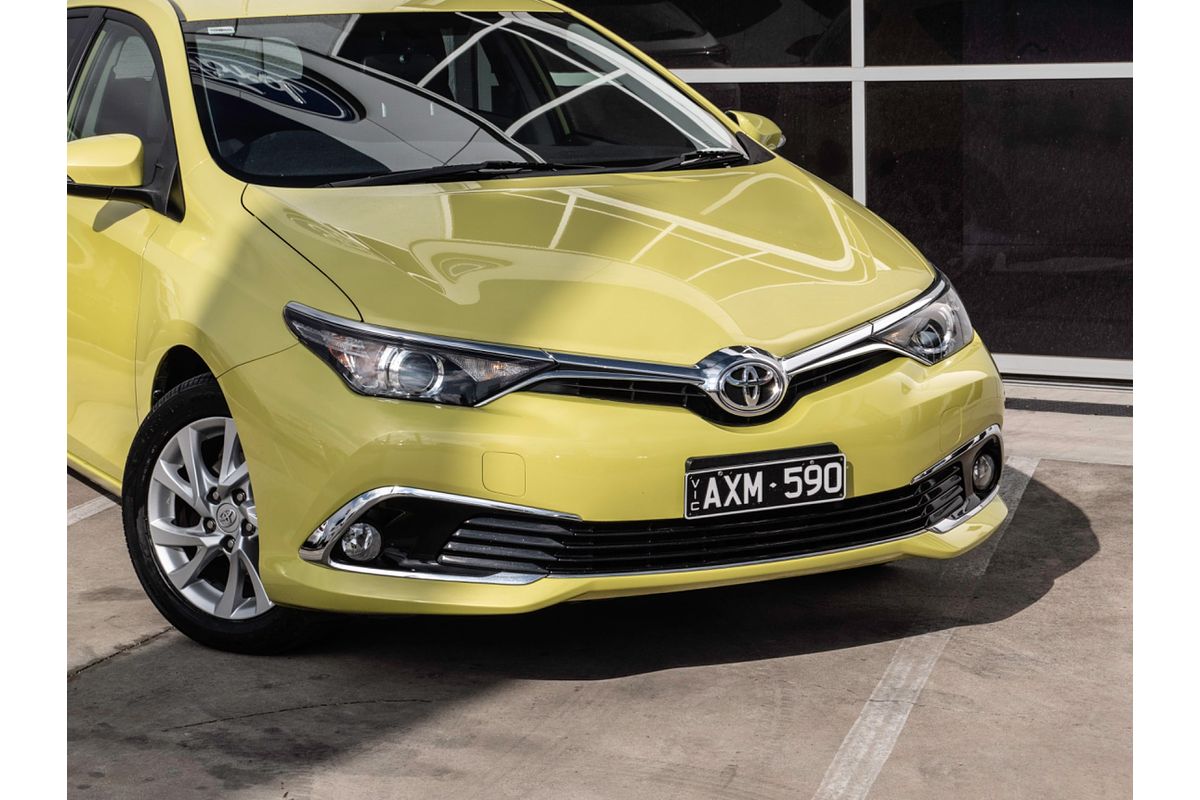 2017 Toyota Corolla Ascent Sport ZRE182R