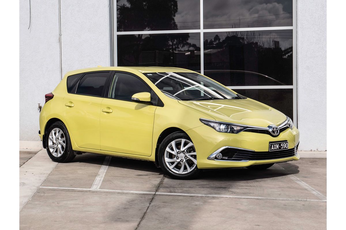 2017 Toyota Corolla Ascent Sport ZRE182R
