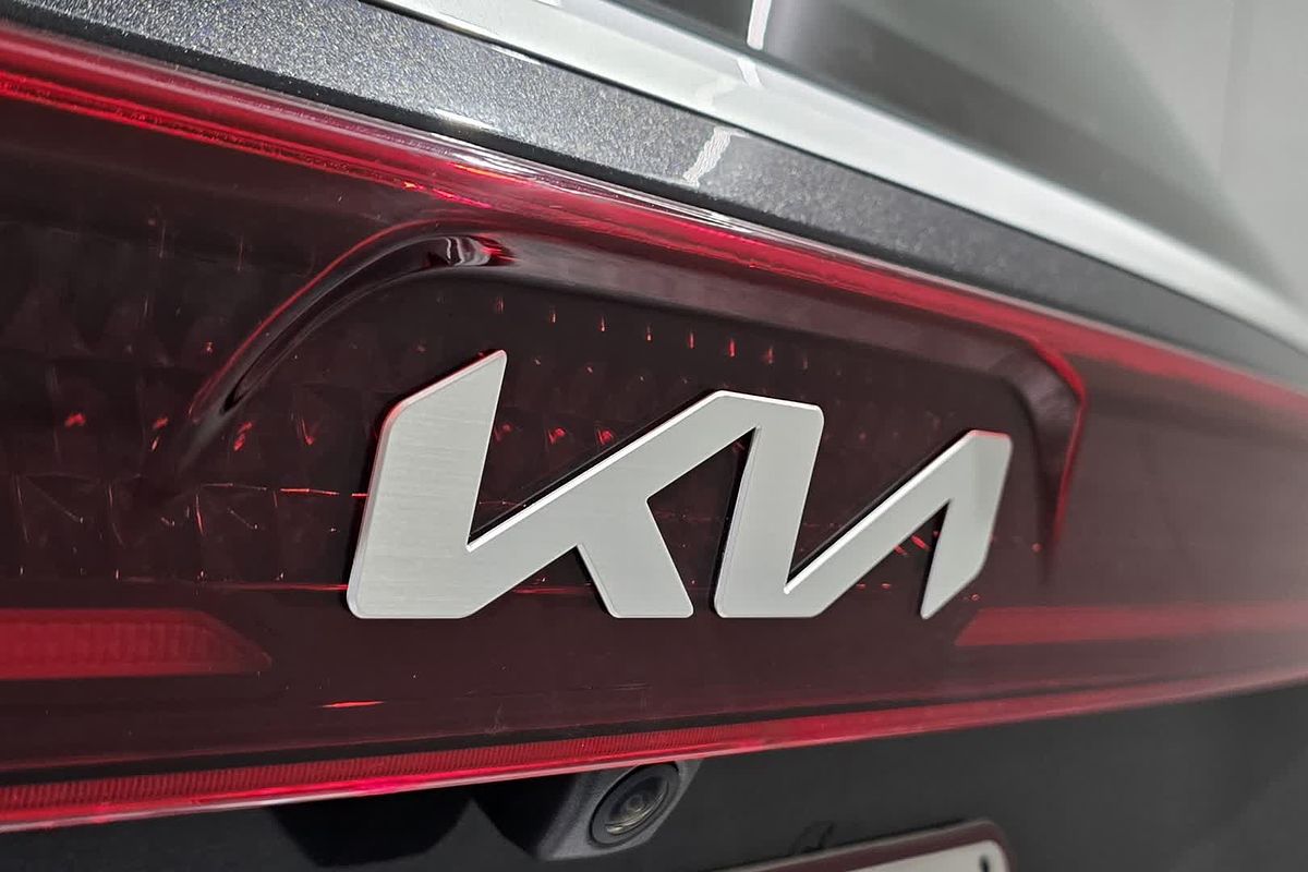 2023 Kia Carnival SLi KA4