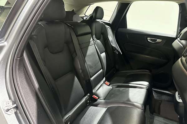 2019 Volvo XC60 T5 Inscription