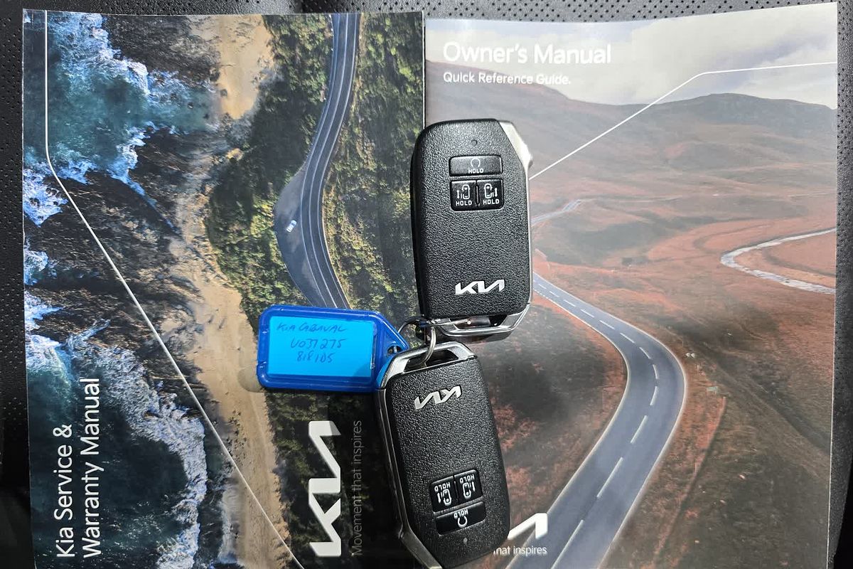 2023 Kia Carnival SLi KA4