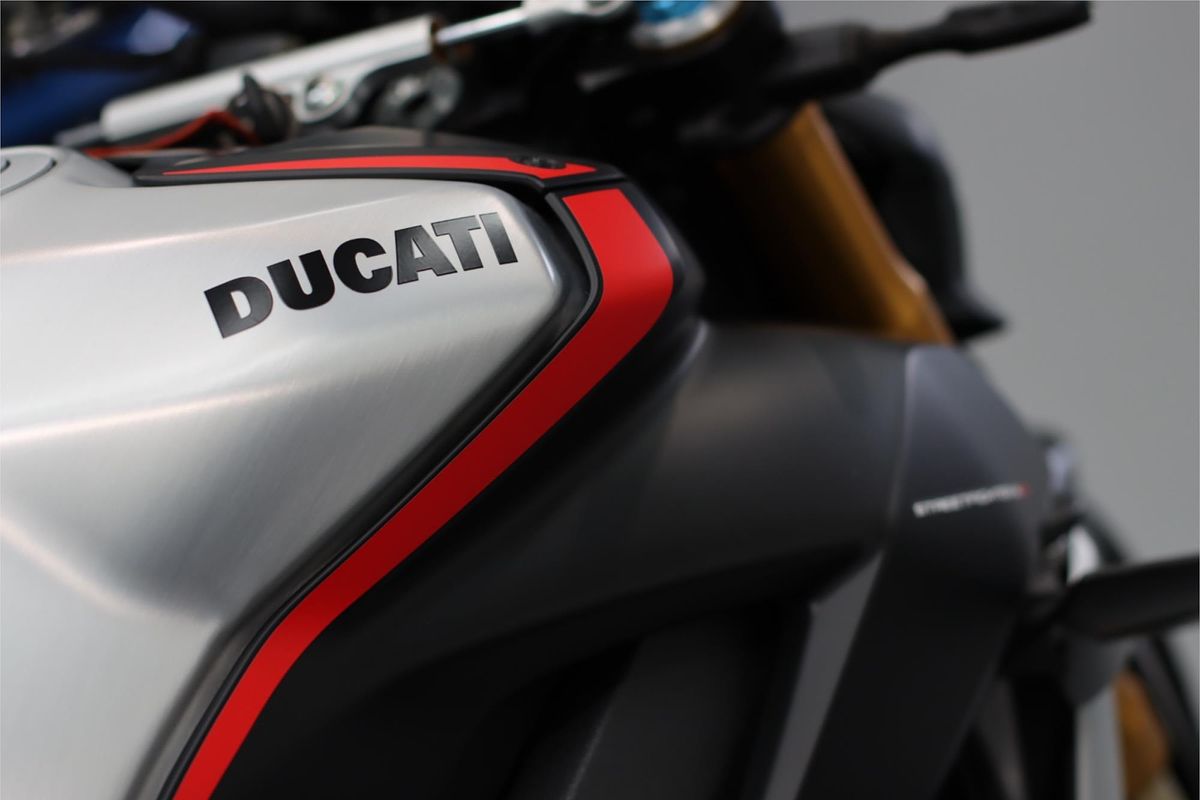 2022 Ducati Streetfighter V4 SP Streetfighter