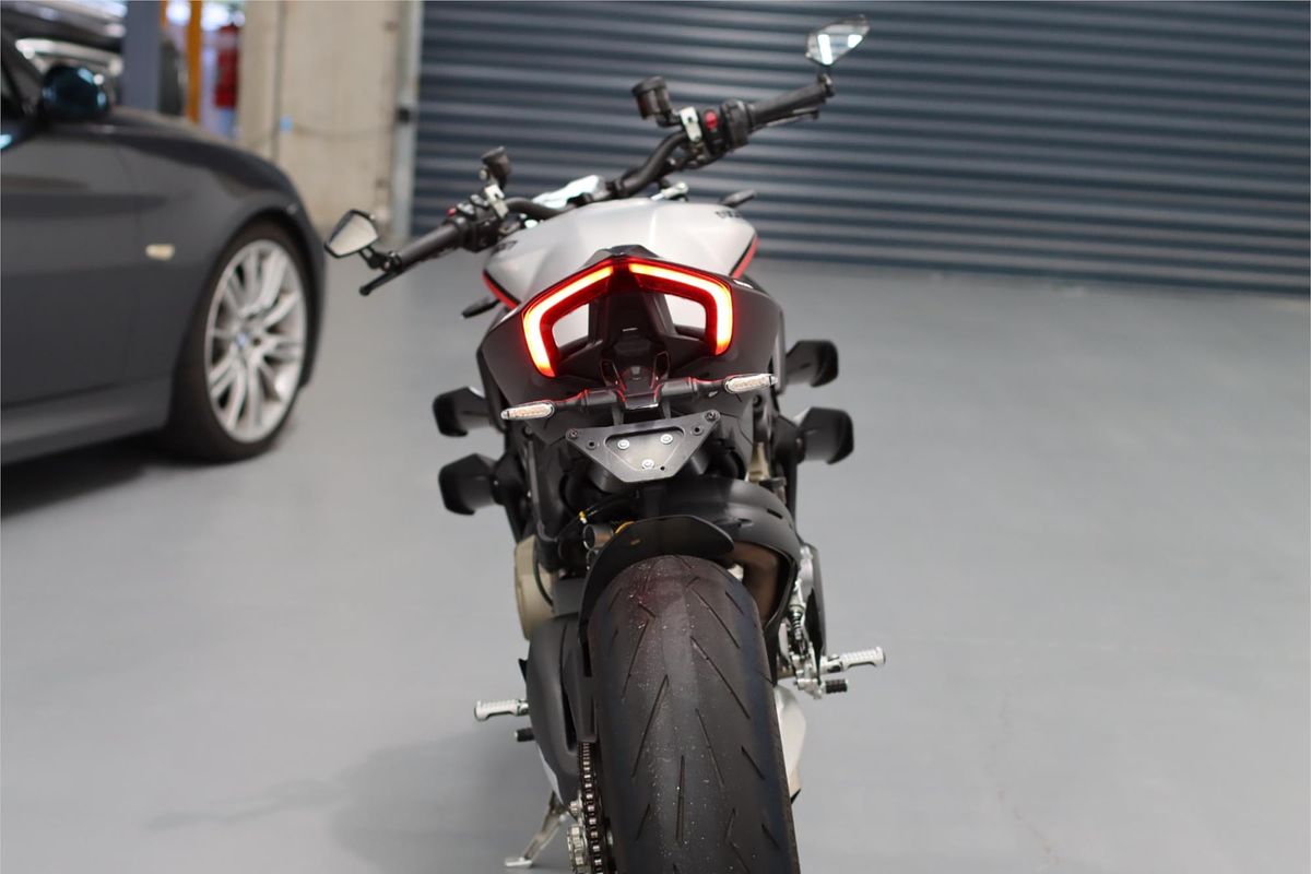 2022 Ducati Streetfighter V4 SP Streetfighter