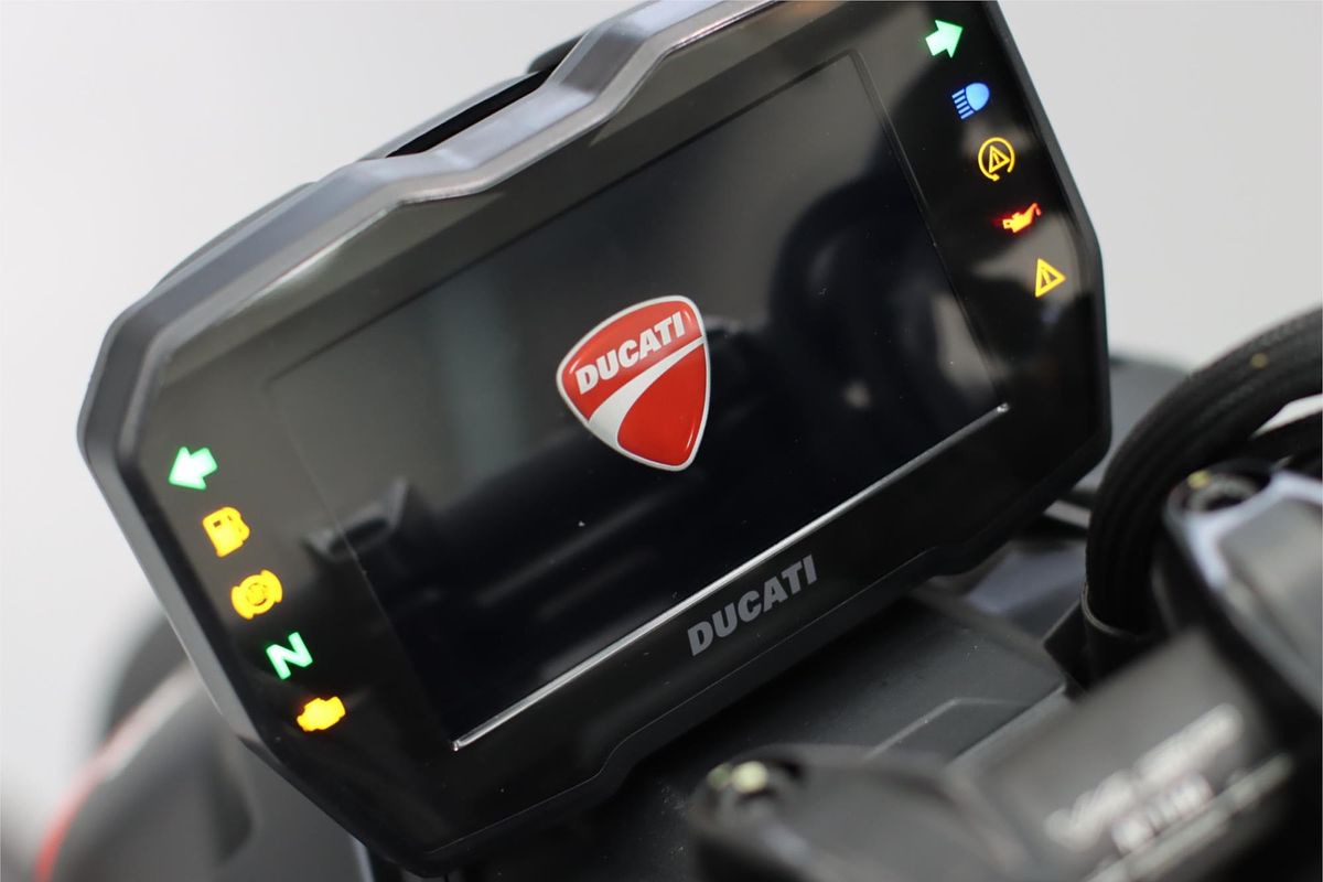 2022 Ducati Streetfighter V4 SP Streetfighter
