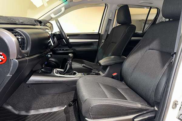 2019 Toyota Hilux SR5 GUN126R 4X4