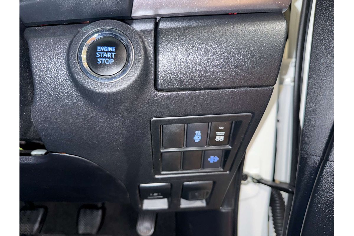 2019 Toyota Hilux SR5 GUN126R 4X4