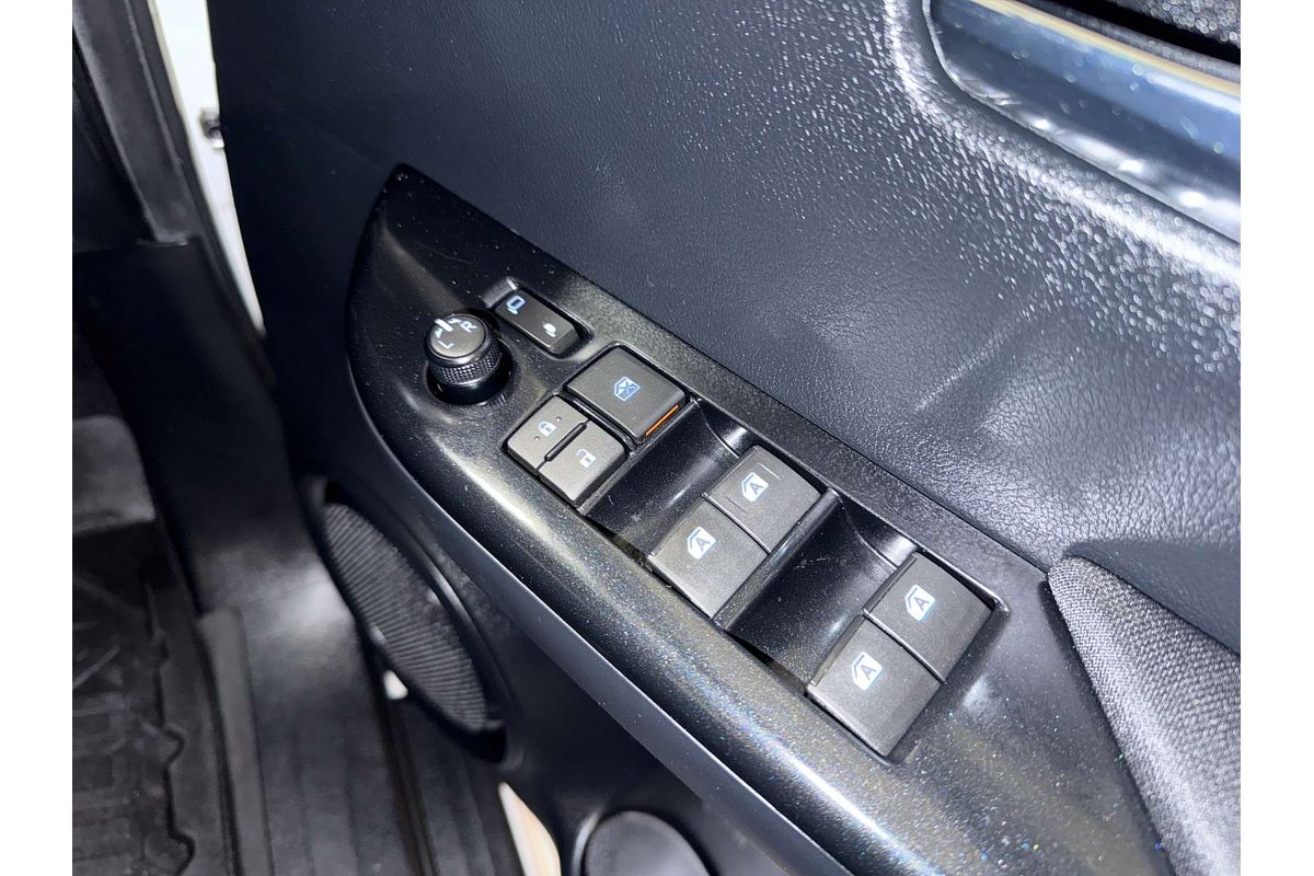 2019 Toyota Hilux SR5 GUN126R 4X4