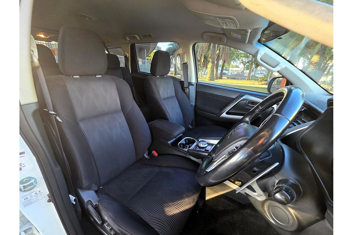 2020 Mitsubishi Pajero Sport GLX QF