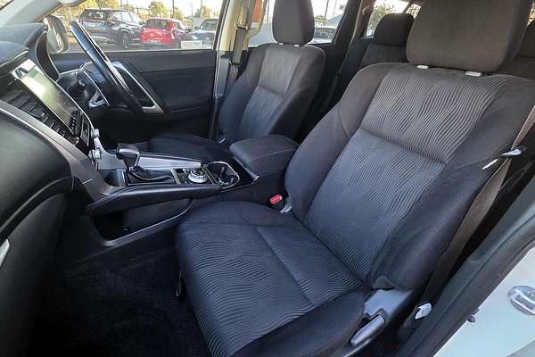 2020 Mitsubishi Pajero Sport GLX QF