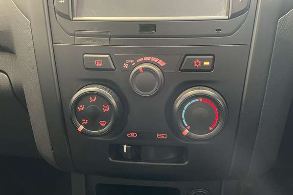2019 Isuzu D-MAX SX 4X4